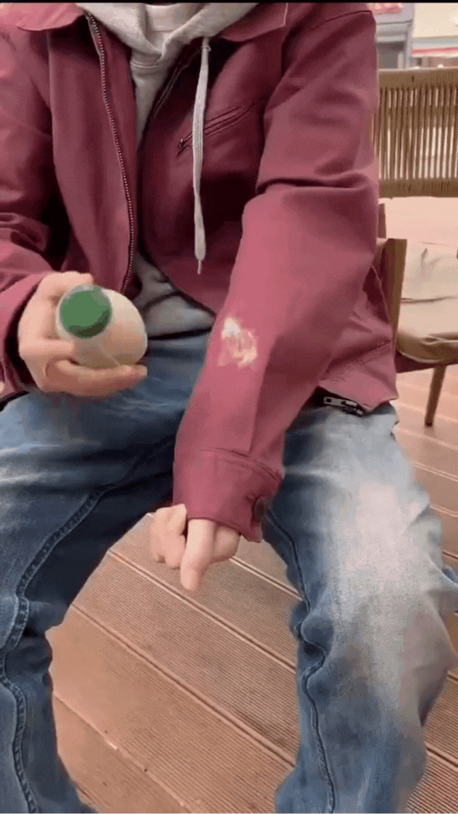 Portable Silicone Lint Roller – Reusable, Washable & Always Ready!