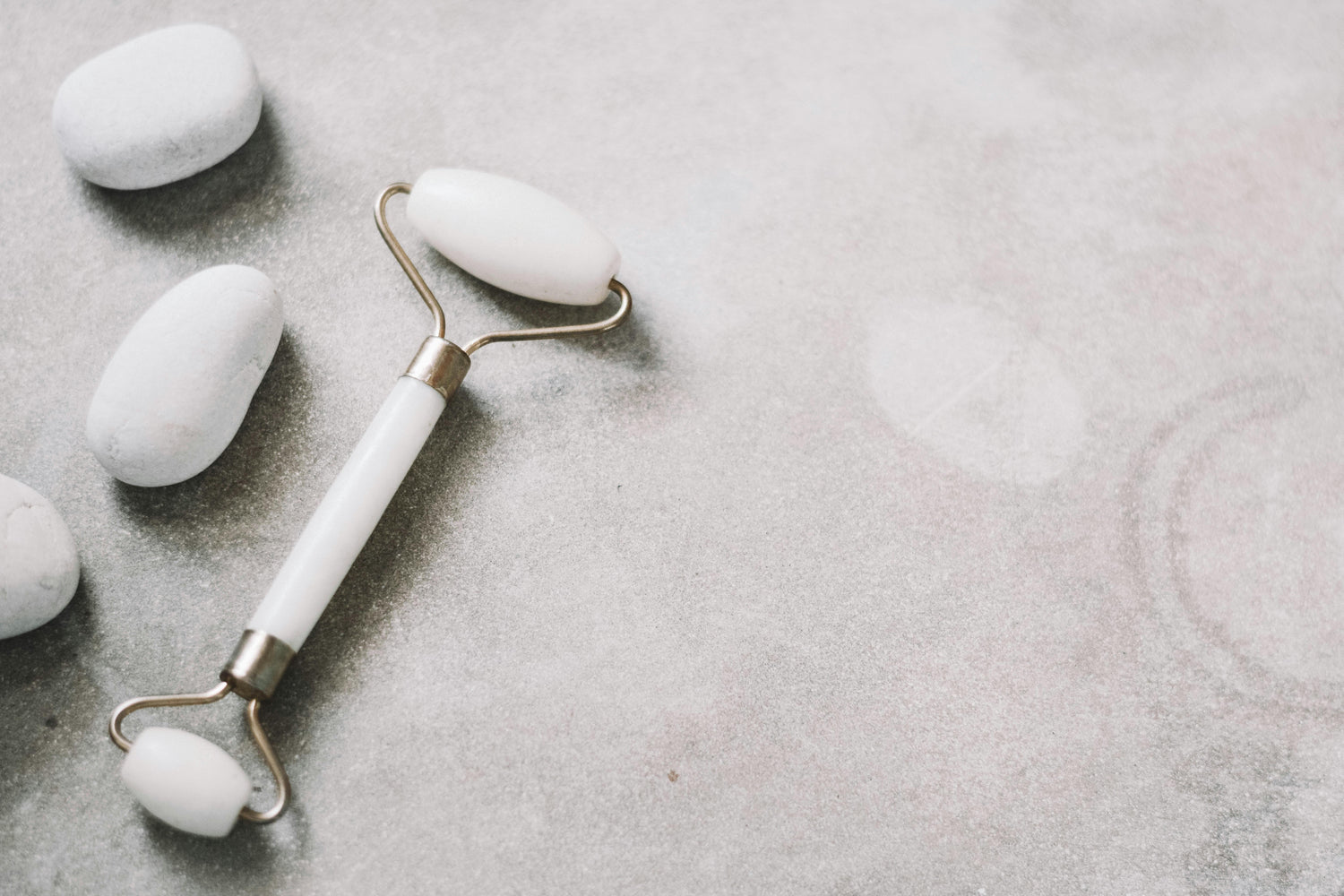 Mini Facial Gun – Deep Muscle Massager