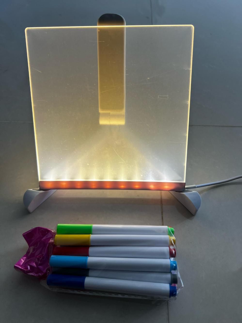 LED Note Board with Colors, Light Up Acrylic Message Board, Led Drawing Board, Illuminated Acrylic Notepad with Adjustable Stand for Home & Business Ultra-Thin Tracing Writing Light Board with  12 Pens